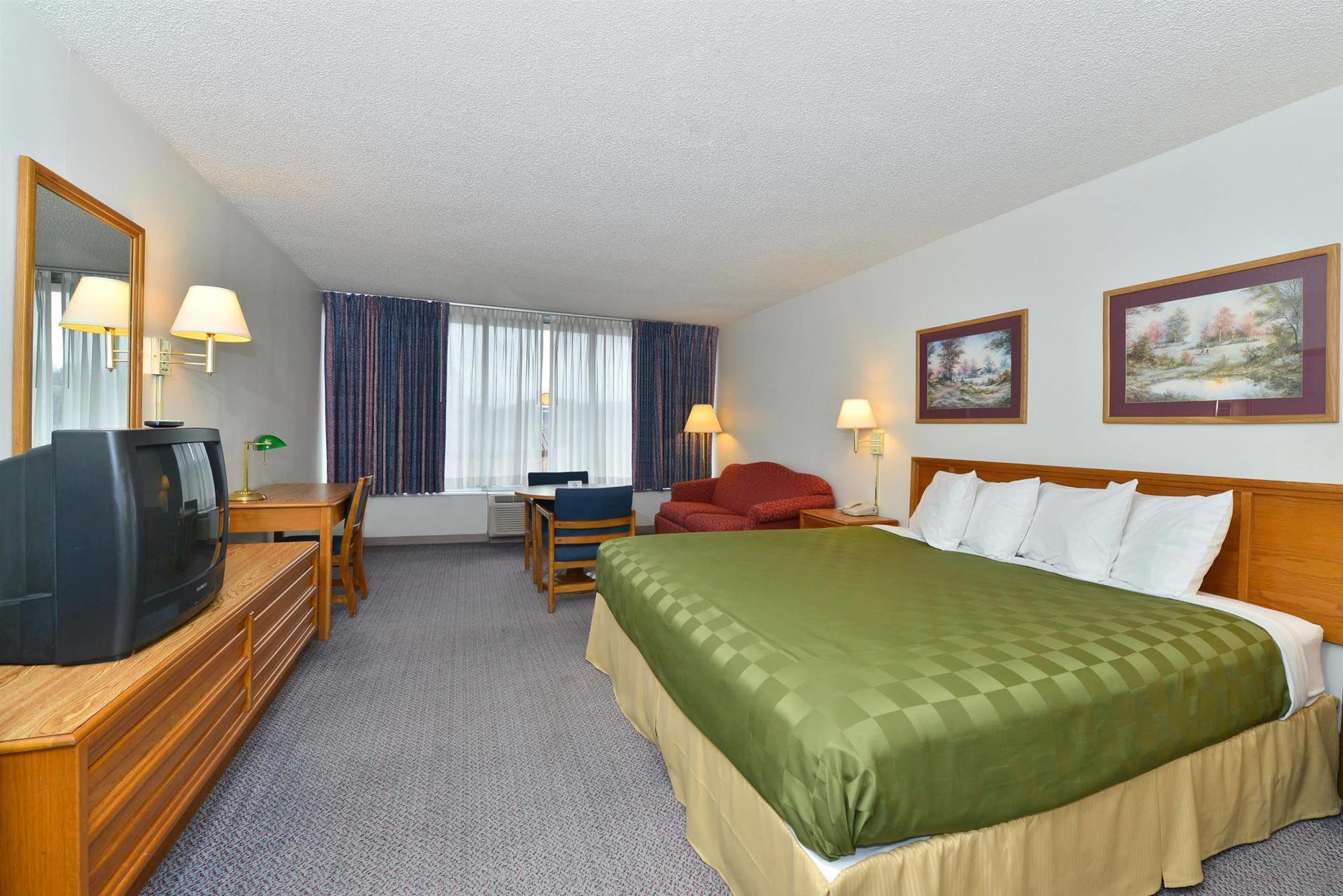 Red Roof Inn Marion, Va Exterior foto
